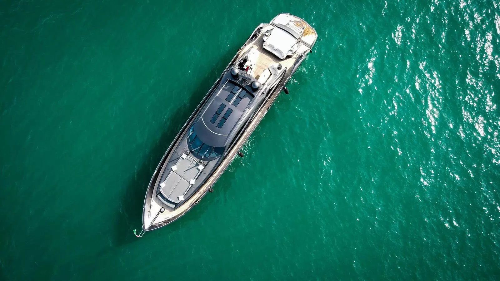 95ft-Sunseeker-Black-Predator-blackpredator95ft-Rental-Dubai-5