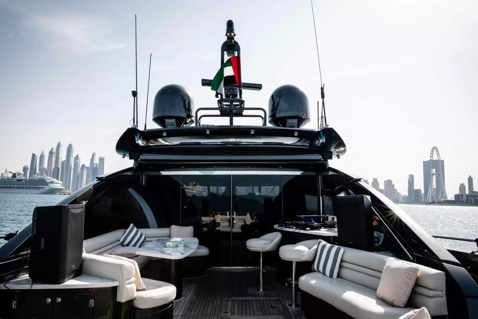 95ft-Sunseeker-Black-Predator-blackpredator95ft-Rental-Dubai-6