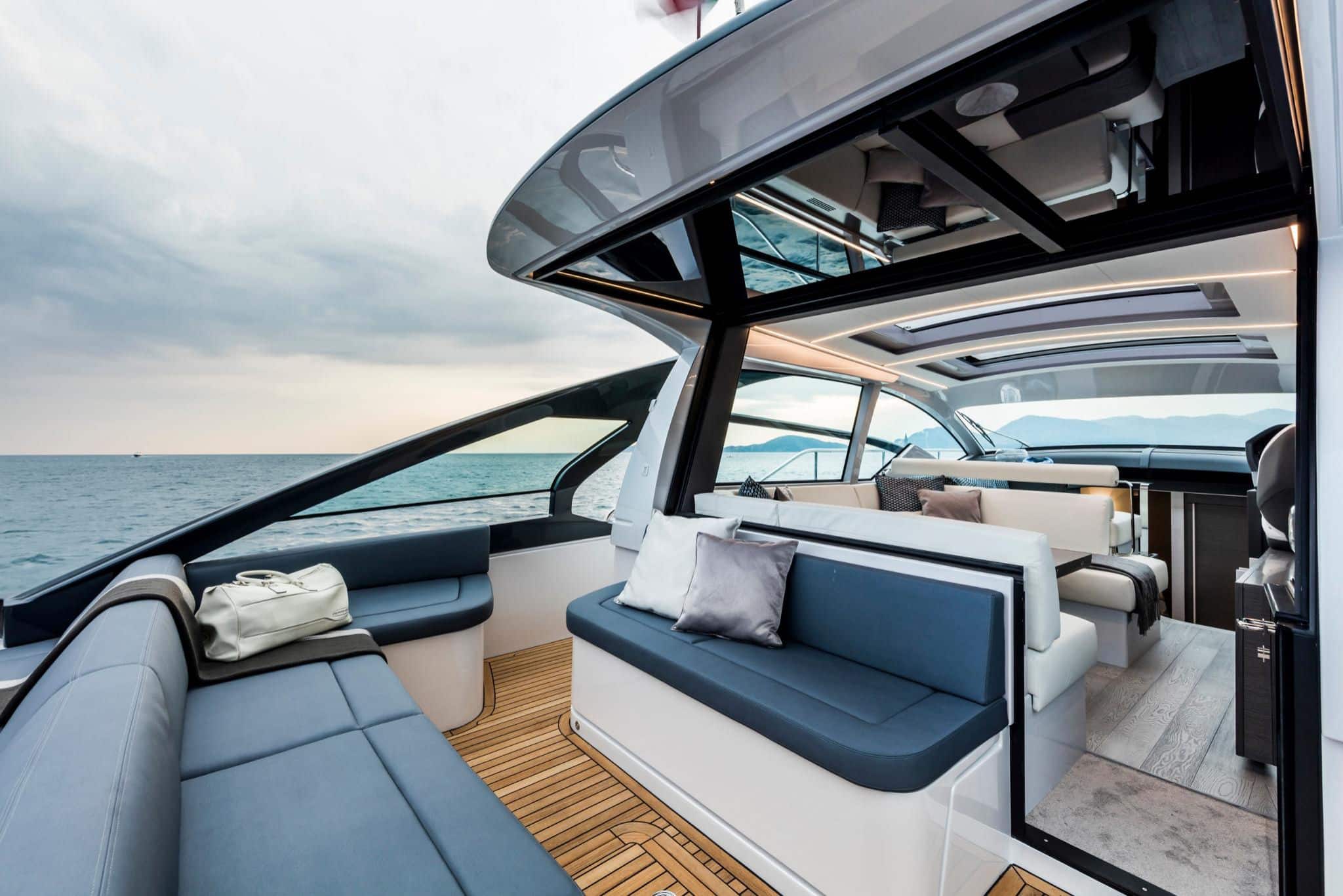 yacht-charter-Pershing-55ft8